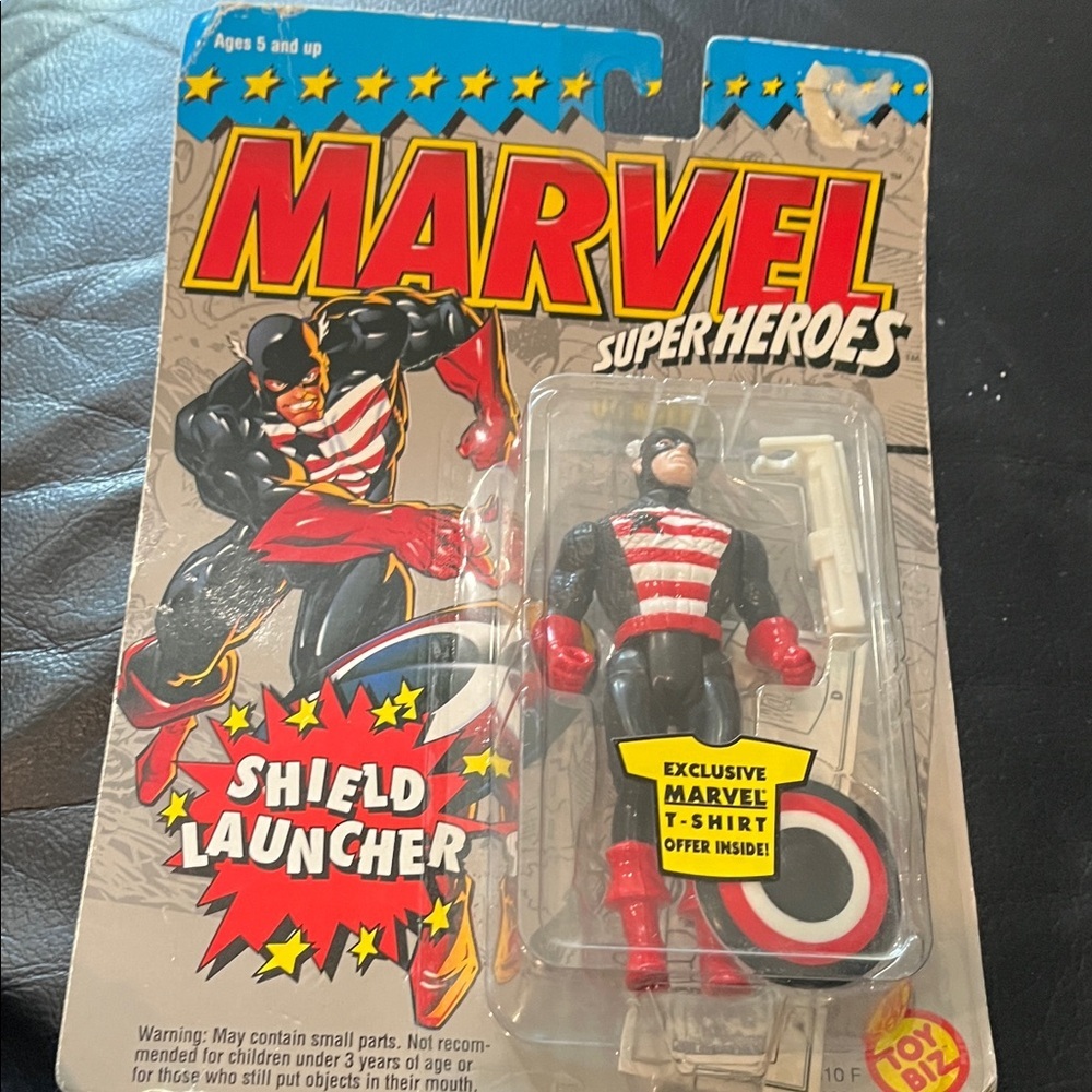 Marvel Super Heroes Black and Red Figure with Shield Launcher